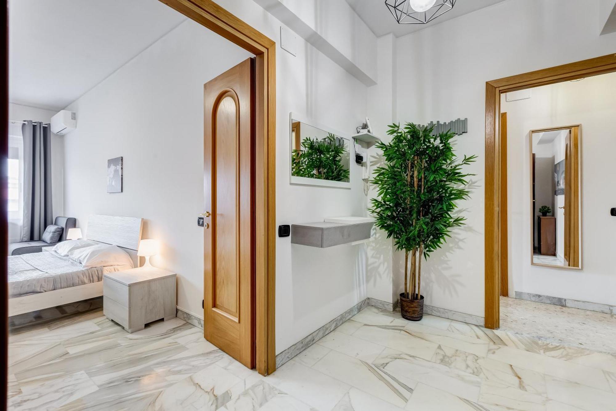 Apartment Moderno Sopra Metro A E Parco Degli Acquedotti